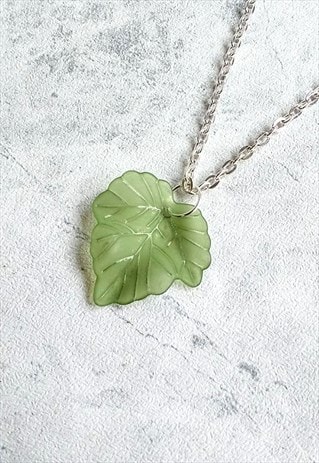 FROSTED ACRYLIC LEAF NECKLACE