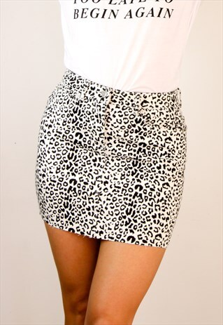 LEOPARD PRINT DENIM MINI SKIRT - BLACK & WHITE
