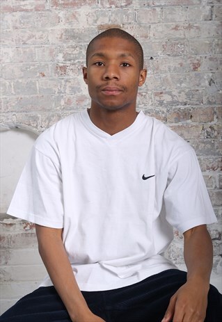 VINTAGE NIKE LOGO T-SHIRT WHITE