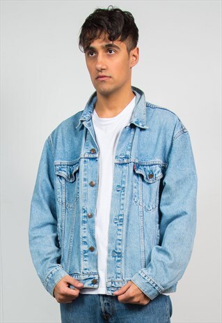 VINTAGE LEVIS DENIM JACKET