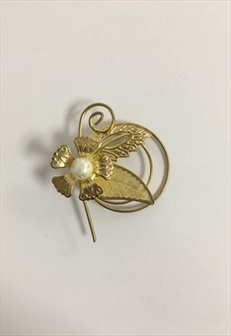Pretty Cute Classic Vintage Flower Brooch