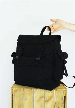 thick canvas backpack