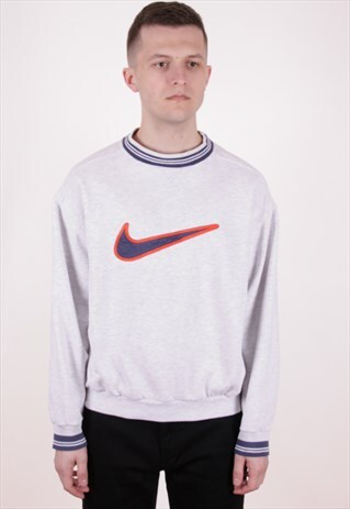90S VINTAGE NIKE SWEATSHIRT AA9910