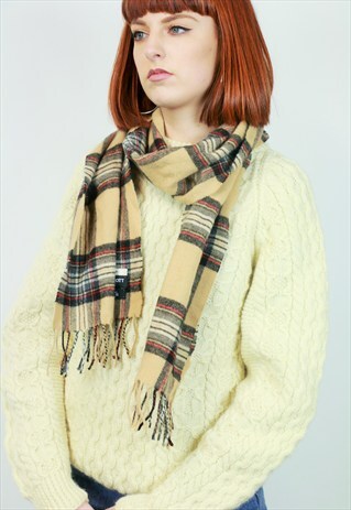 VINTAGE LYLE &SCOTT TARTAN SCARF