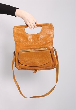 VINTAGE 70S LEATHER CROSS BODY HAND BAG