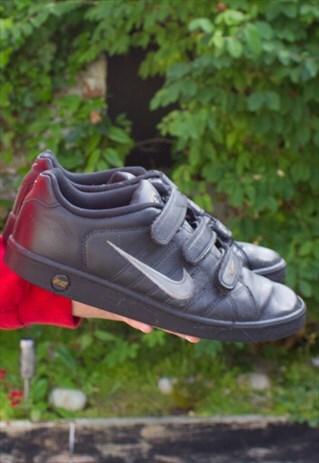 RETRO NIKE LEATHER TRAINERS UK8