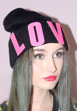 UNIQUE VINTAGE 1990'S CUTE BLACK BEANIE HAT 'L O V E' DETAIL