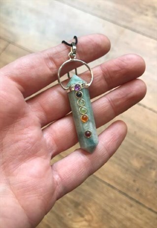 CRYSTAL POINT CHAKRA NECKLACE GREEN STONE
