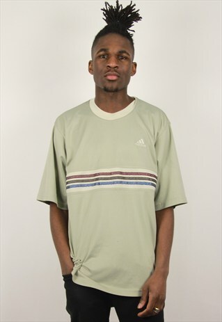 VINTAGE ADIDAS TSHIRT