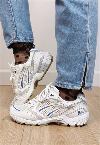 VINTAGE 90'S ASICS RUNNIG SHOES / TRAINERS / UK 4 - 4.5