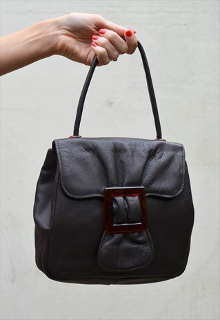 VINTAGE 90S DARK BROWN LEATHER TORTOISE BUCKLE STRAP BAG