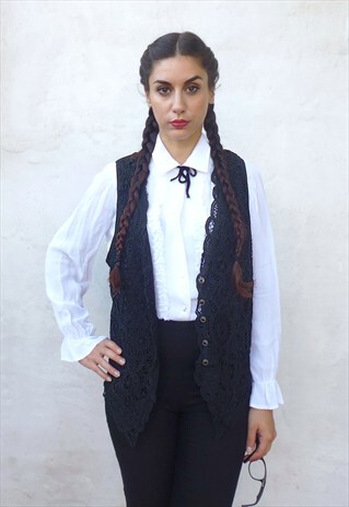 VINTAGE MACRAME VEST