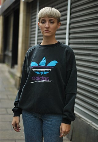 VINATGE 90S ADIDAS BIG LOGO SWEATER
