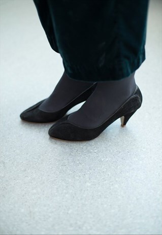 VINTAGE 80'S BLACK SUEDE MIDI HEELS