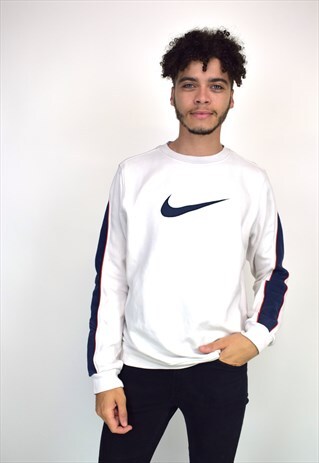 VINTAGE 90'S NIKE SWEATSHIRT