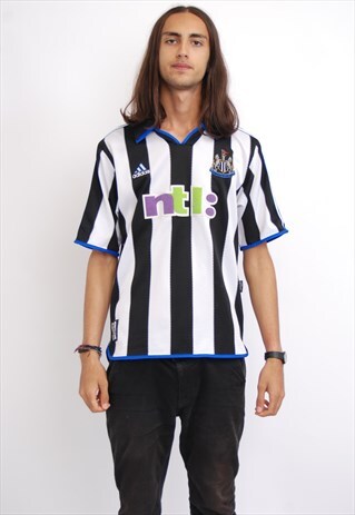 NEWCASTLE HOME FOOTBALL SHIRT
