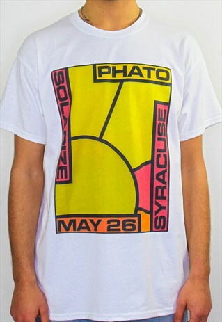 SOLARIZE GRAPHIC PRINT 90S RAVE T-SHIRT IN WHITE