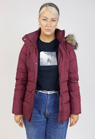 VINTAGE TOMMY HILFIGER BURGUNDY HOODED QUILTED JACKET