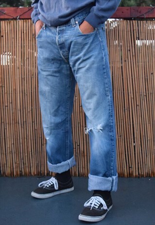 LEVIS VINTAGE 501 JEANS RIPPED