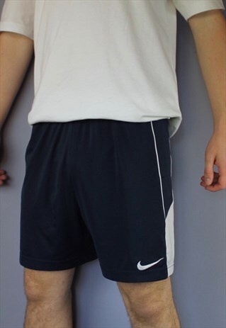 VINTAGE NIKE SHORTS IN NAVY WITH EMBROIDERED LOGOS. DRAWSTRI