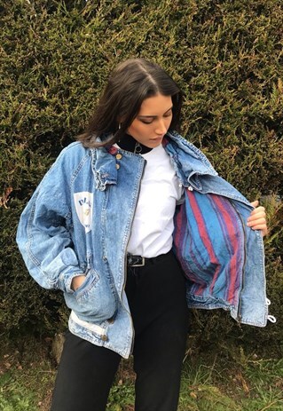 RARE VINTAGE EMBROIDERED OVERSIZED UNISEX BLUE DENIM JACKET