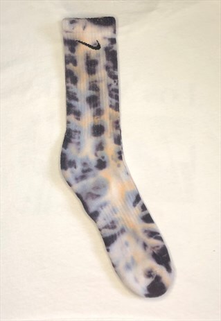 BLM- TIE DYE SOCKS