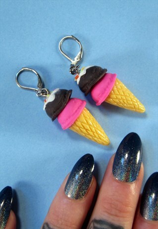 ICECREAM CONE KAWAII KITSCH FESTIVAL EARRINGS