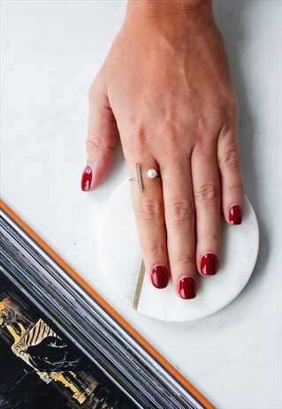 SILVER DIAMANTE BAR PEARL ADJUSTABLE STATEMENT RING