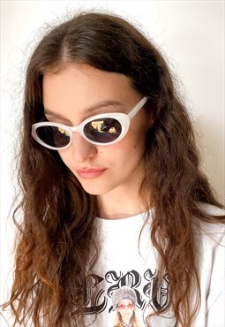 Vintage Y2K iconic oval sunglasses in grey