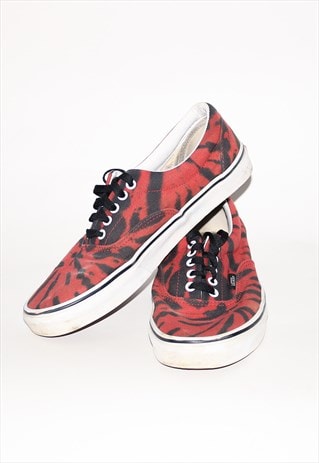 Vintage 00s canvas tie dye sneakers in red