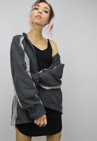 VINTAGE 90S OVERSIZED REEBOK WINDBREAKER JACKET