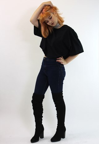 BLACK OVERSIZED CROPPED T SHIRT
