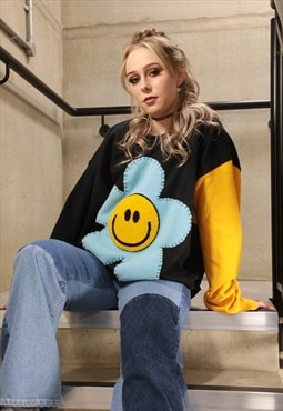 Exclusive Threaded Tribe 90s Smiley Face Flower Sweatshirt