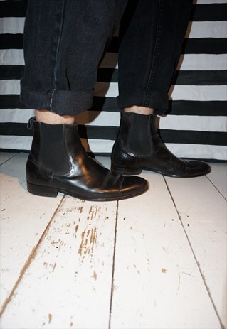 VINTAGE 60S RUSSELL AND BROMLEY BLACK CLASSIC CHELSEA BOOTS