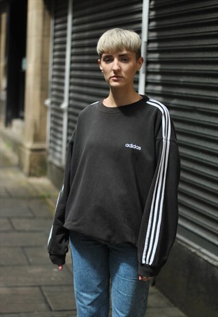 VINATGE 90S ADIDAS SWEATER