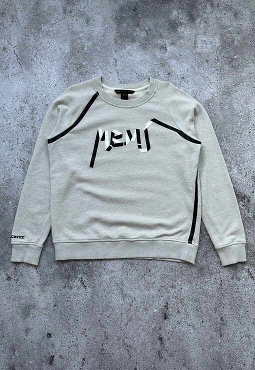 garment image
