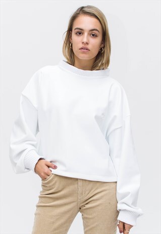 BOO SWEATER WHITE RIBBED COLLAR AND LONG PUFF SLEEVES