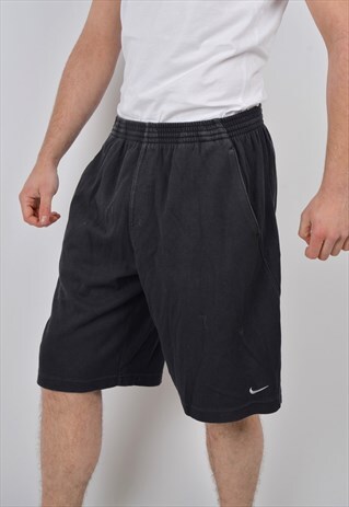 VINTAGE NIKE SWEAT SHORTS IN BLACK