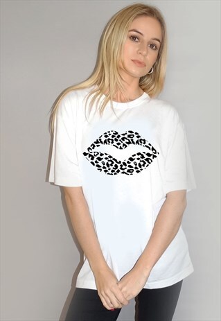 WHITE TSHIRT WITH BLACK & WHITE LEOPARD LIP PRINT