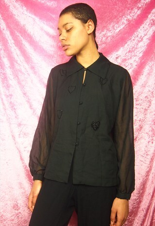 BLACK BLOUSE WITH HEART EMBROIDERY DETAIL
