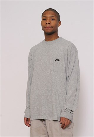 VINTAGE NIKE LONG SLEEVE T SHIRT
