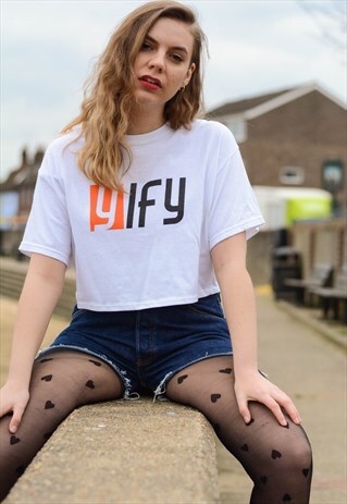 CROPPED T-SHIRT WHITE WITH GRAPHIC PRINT