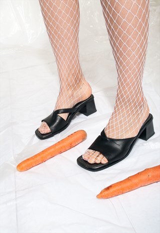 VINTAGE SANDALS 90S FAUX LEATHER BLACK BLOCK HEEL SLIPPERS