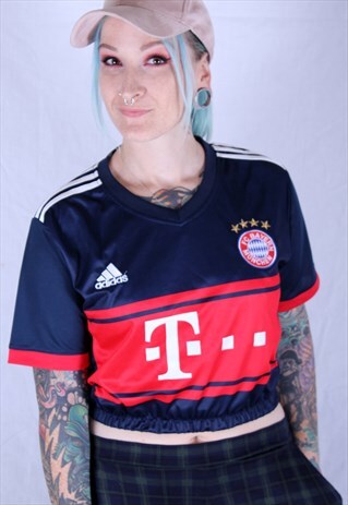 BAYERN MUCHEN FOOTBALL CLUB CROPPED TSHIRT