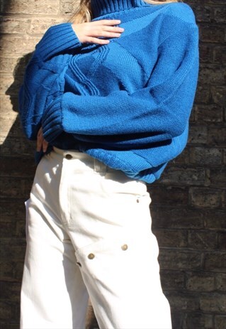 TURTLE NECK JUMPER IN BLUE