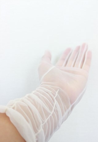 Y2K VINTAGE WHITE GLOVES