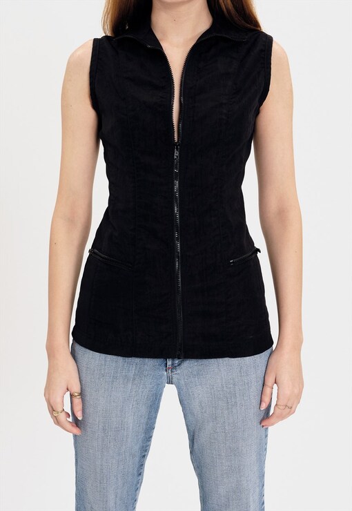 garment image