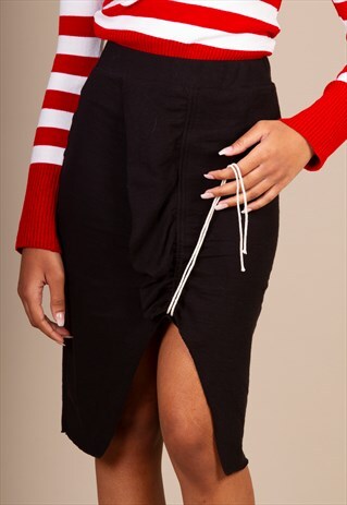 THE DARK GREY SHIRING SKIRT