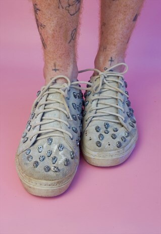 PRELOVED SKULL STUDDED SHOES
