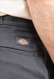 VINTAGE 00'S MEN DICKIES WORK PANT IN GREY